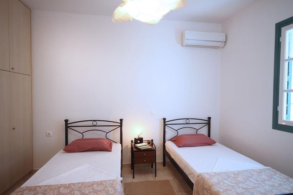 Zanart Maisonette Tripiti Ngoại thất bức ảnh