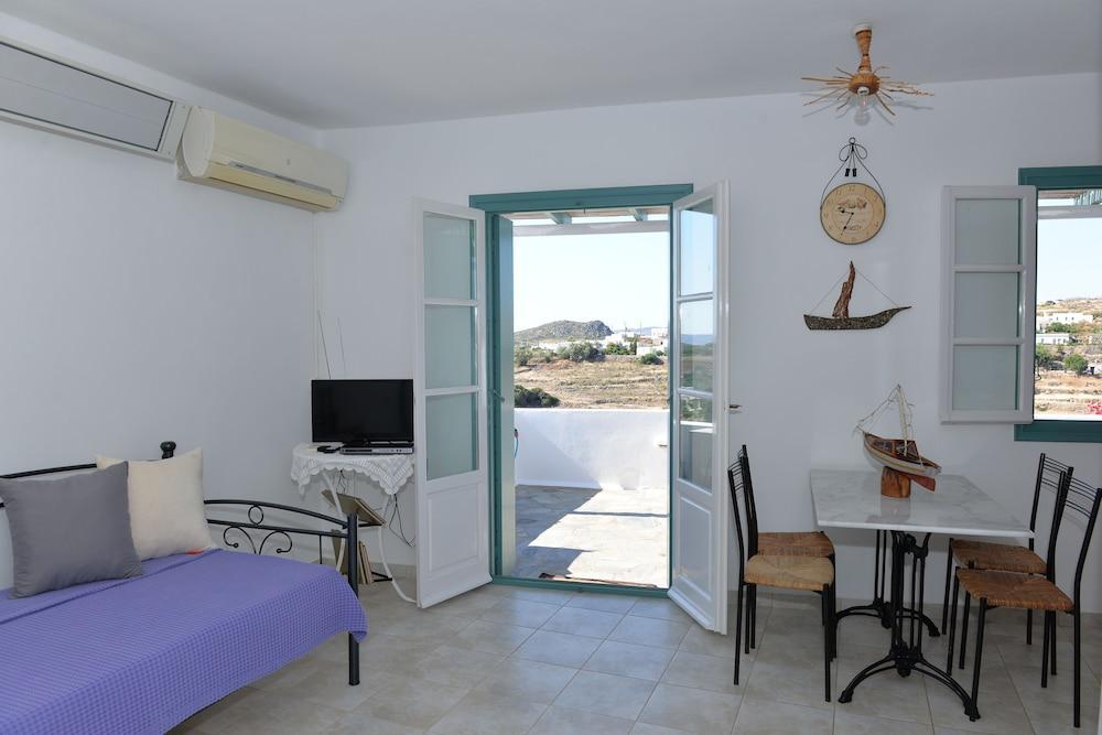 Zanart Maisonette Tripiti Ngoại thất bức ảnh