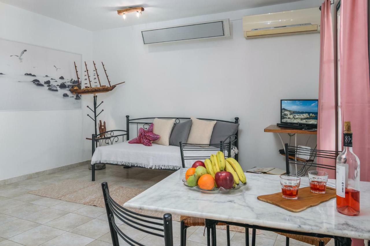 Zanart Maisonette Tripiti Ngoại thất bức ảnh